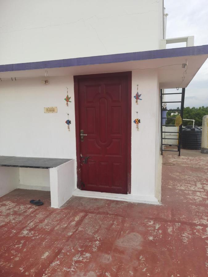 White House- 1Bk Pleasant Apartment With Open Terrace Coimbatore Exterior photo